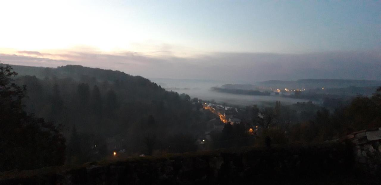 B&B Chez Fouchs - Chambre D'Hotes Dun-sur-Meuse Kültér fotó